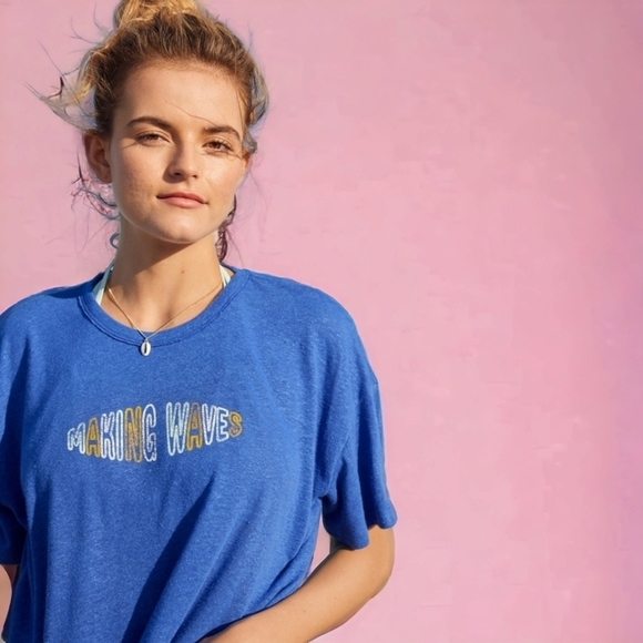 NEW! Aerie graphic tee Sz large - Picture 3 of 7